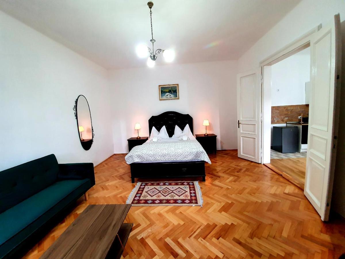 סיגישוארה Maximus Apartments מראה חיצוני תמונה