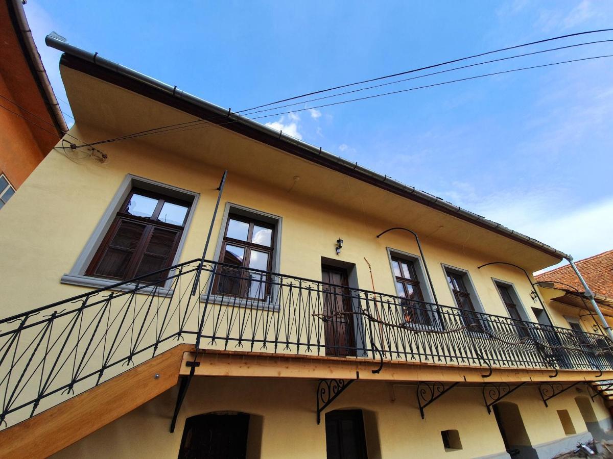 סיגישוארה Maximus Apartments מראה חיצוני תמונה