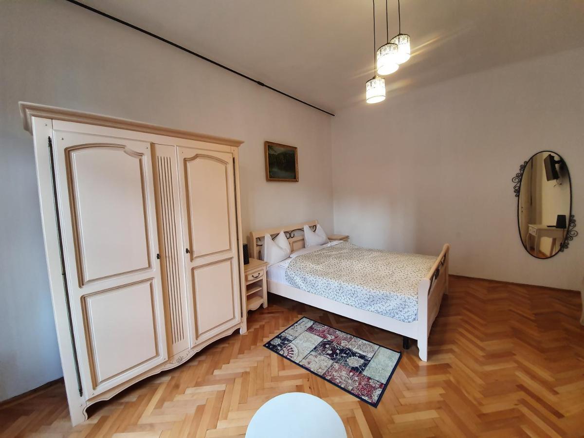 סיגישוארה Maximus Apartments מראה חיצוני תמונה