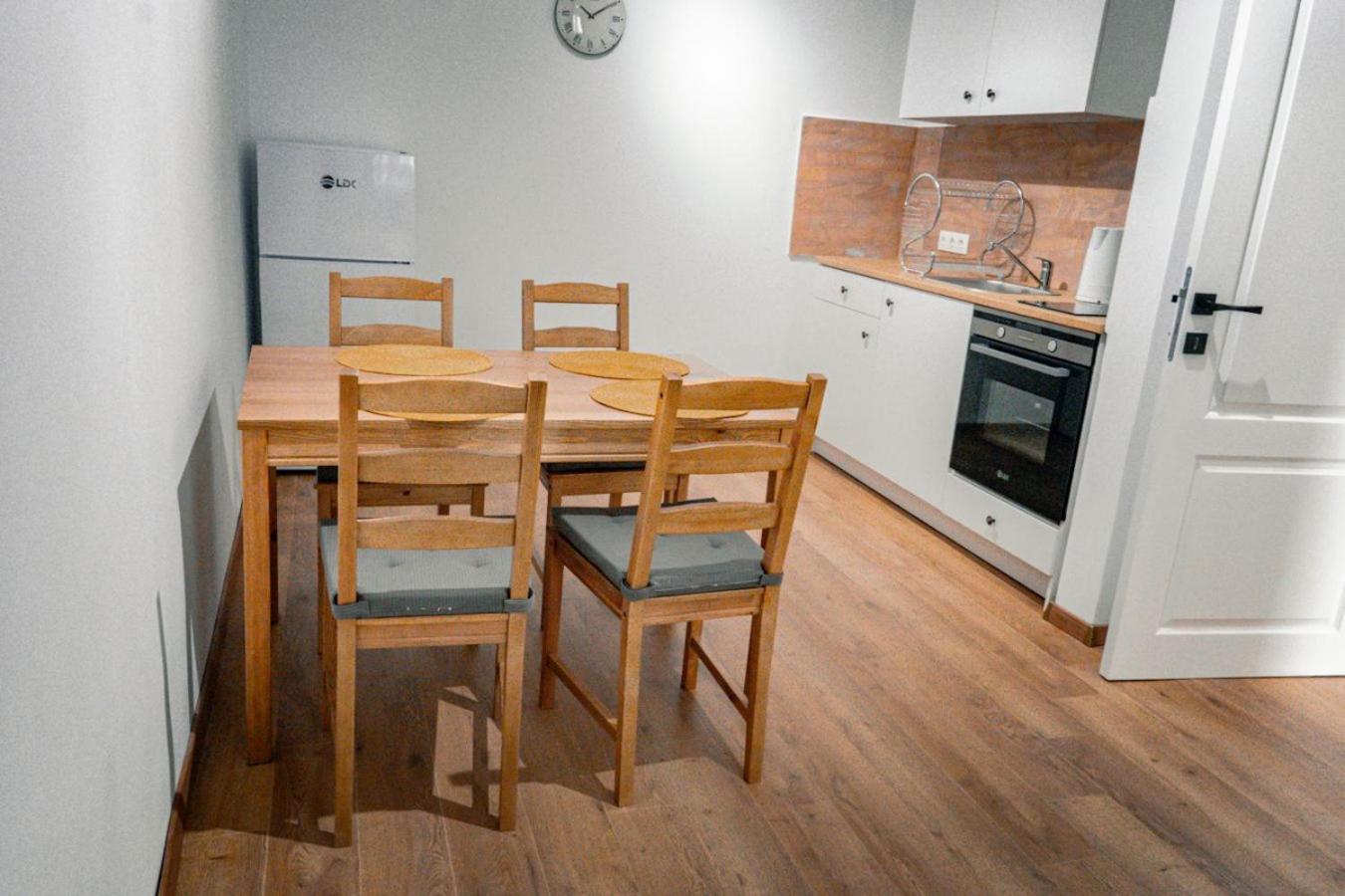 סיגישוארה Maximus Apartments מראה חיצוני תמונה